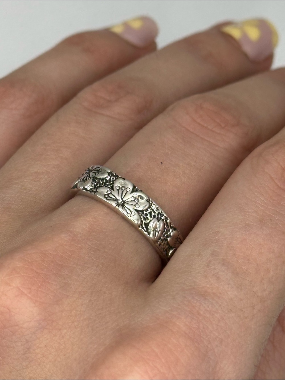 Sterling Silver Vintage Floral Band Ring - Adjustable